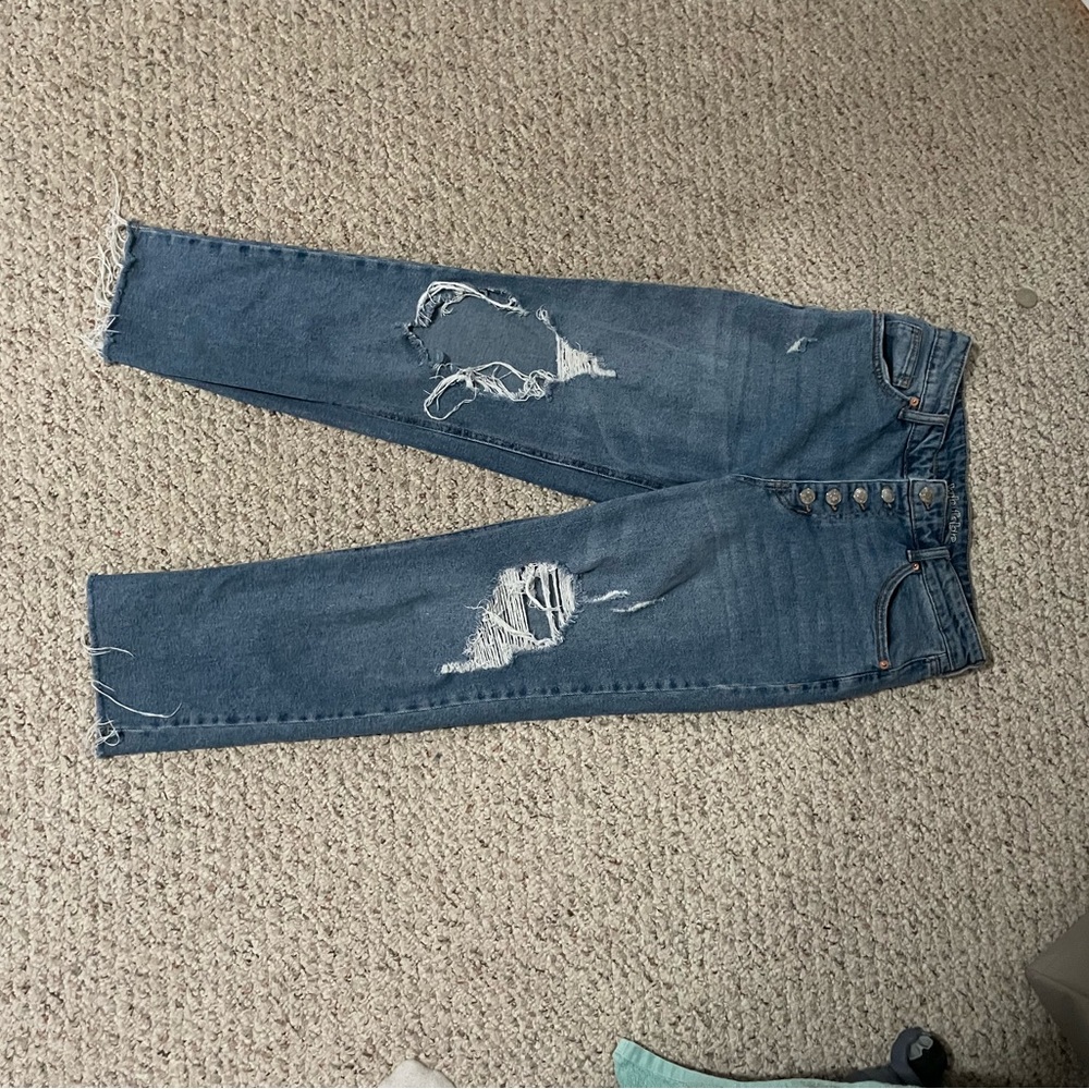 Wild fable ripped jeans. Size 10.